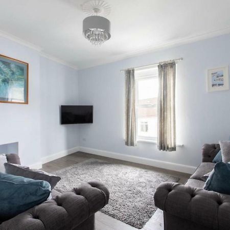 Beautiful Two Bed Mumbles Flat - With Parking Space Екстериор снимка