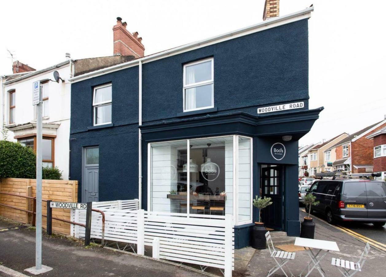 Beautiful Two Bed Mumbles Flat - With Parking Space Екстериор снимка